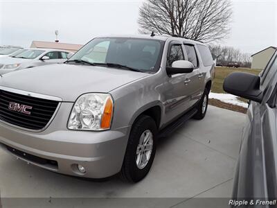 2007 GMC Yukon XL SLE 1500 SLE 1500 4dr SUV   - Photo 4 - Davenport, IA 52802