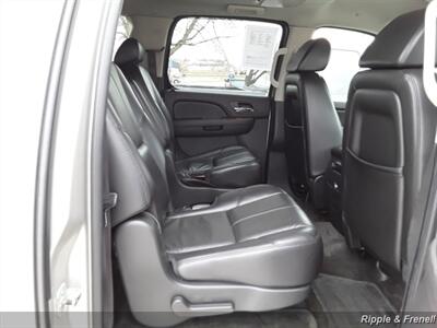 2007 GMC Yukon XL SLE 1500 SLE 1500 4dr SUV   - Photo 14 - Davenport, IA 52802