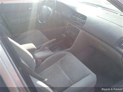 1997 Honda Accord Special Edition   - Photo 11 - Davenport, IA 52802