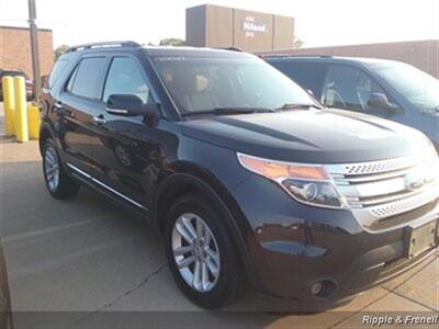 2013 Ford Explorer XLT   - Photo 3 - Davenport, IA 52802