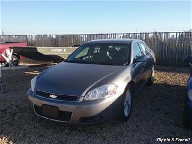 2008 Chevrolet Impala LTZ   - Photo 1 - Davenport, IA 52802