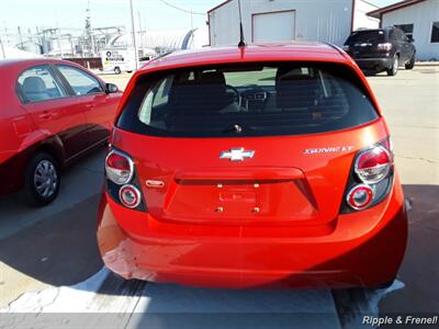 2013 Chevrolet Sonic LT Auto   - Photo 5 - Davenport, IA 52802