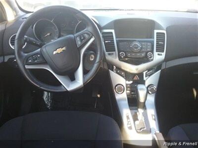 2014 Chevrolet Cruze 1LT Auto   - Photo 10 - Davenport, IA 52802