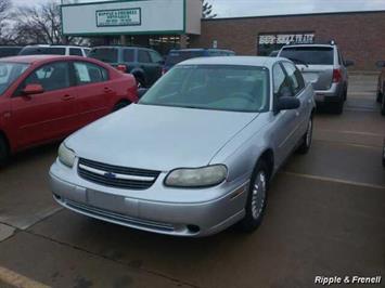 2003 Chevrolet Malibu   - Photo 1 - Davenport, IA 52802