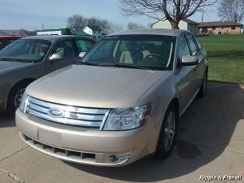 2008 Ford Taurus SEL   - Photo 1 - Davenport, IA 52802