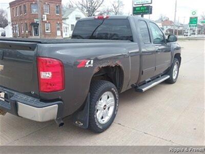 2011 Chevrolet Silverado 1500 LT   - Photo 6 - Davenport, IA 52802