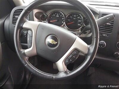 2011 Chevrolet Silverado 1500 LT   - Photo 12 - Davenport, IA 52802