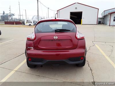 2016 Nissan JUKE SV   - Photo 8 - Davenport, IA 52802