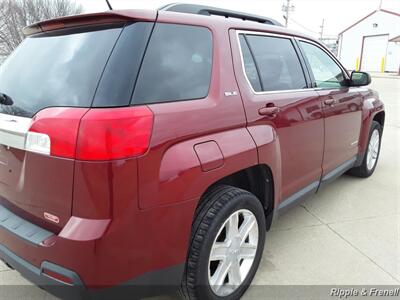 2010 GMC Terrain SLE-2   - Photo 10 - Davenport, IA 52802