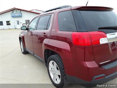 2010 GMC Terrain SLE-2   - Photo 8 - Davenport, IA 52802