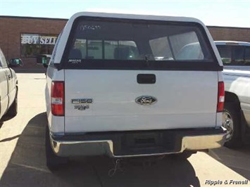 2005 Ford F-150 XL 2dr Standard Cab XL   - Photo 6 - Davenport, IA 52802