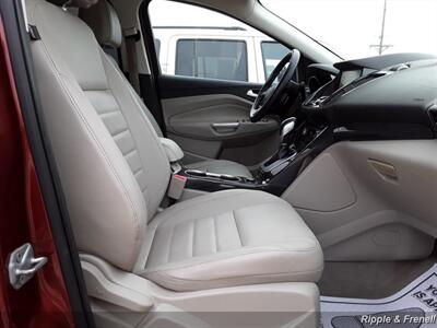 2014 Ford Escape Titanium   - Photo 12 - Davenport, IA 52802