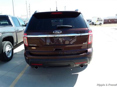 2012 Ford Explorer Limited   - Photo 11 - Davenport, IA 52802