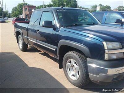 2005 Chevrolet Silverado 1500 Z71 4dr Extended Cab Z71   - Photo 4 - Davenport, IA 52802