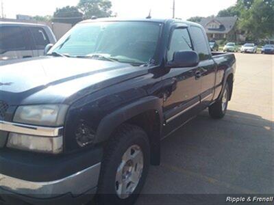 2005 Chevrolet Silverado 1500 Z71 4dr Extended Cab Z71   - Photo 3 - Davenport, IA 52802