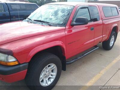 2002 Dodge Dakota Sport 2dr Club Cab Sport   - Photo 3 - Davenport, IA 52802