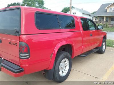 2002 Dodge Dakota Sport 2dr Club Cab Sport   - Photo 6 - Davenport, IA 52802