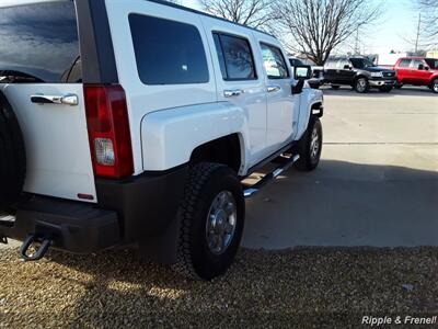 2006 Hummer H3   - Photo 12 - Davenport, IA 52802