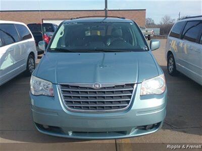 2010 Chrysler Town & Country Touring Plus   - Photo 1 - Davenport, IA 52802