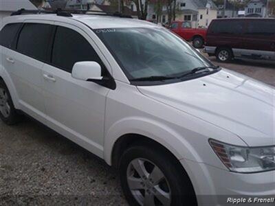 2009 Dodge Journey SXT   - Photo 4 - Davenport, IA 52802