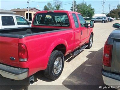 2006 Ford F-250 Super Duty XL   - Photo 6 - Davenport, IA 52802