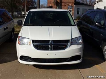 2013 Dodge Grand Caravan American Value Package   - Photo 1 - Davenport, IA 52802