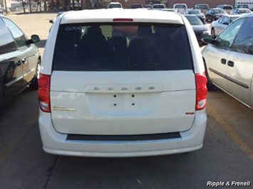 2013 Dodge Grand Caravan American Value Package   - Photo 5 - Davenport, IA 52802