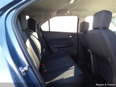 2011 Chevrolet Equinox LT   - Photo 10 - Davenport, IA 52802