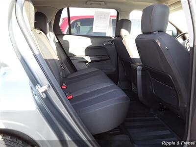 2013 GMC Terrain SLE-2   - Photo 12 - Davenport, IA 52802