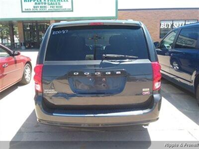 2011 Dodge Grand Caravan Mainstreet   - Photo 5 - Davenport, IA 52802