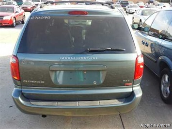 2007 Dodge Grand Caravan SXT   - Photo 6 - Davenport, IA 52802