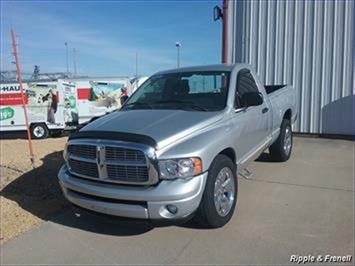 2004 Dodge Ram 1500 ST 2dr Regular Cab ST   - Photo 1 - Davenport, IA 52802