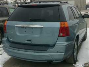 2008 Chrysler Pacifica Touring   - Photo 2 - Davenport, IA 52802