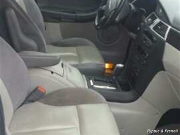 2008 Chrysler Pacifica Touring   - Photo 5 - Davenport, IA 52802