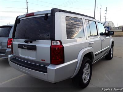 2007 Jeep Commander Sport   - Photo 11 - De Witt, IA 52742