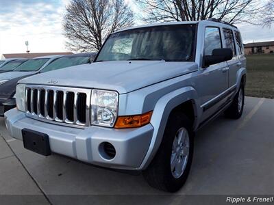 2007 Jeep Commander Sport   - Photo 3 - De Witt, IA 52742