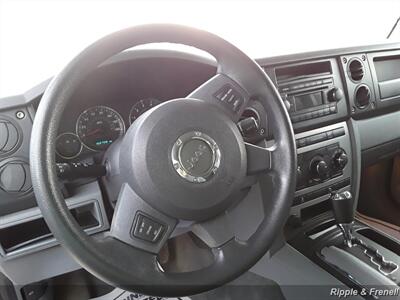 2007 Jeep Commander Sport   - Photo 7 - De Witt, IA 52742