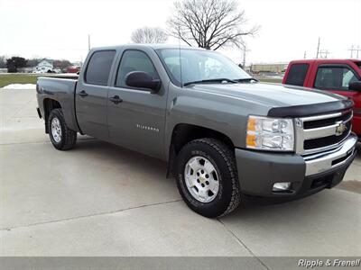 2011 Chevrolet Silverado 1500 LT   - Photo 12 - Davenport, IA 52802