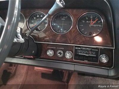 1977 Ford Thunderbird   - Photo 13 - Davenport, IA 52802