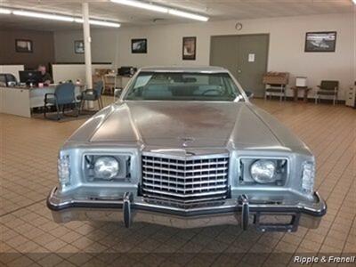 1977 Ford Thunderbird   - Photo 1 - Davenport, IA 52802