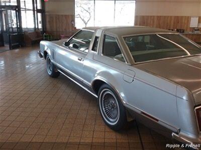 1977 Ford Thunderbird   - Photo 7 - Davenport, IA 52802