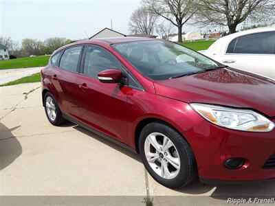 2013 Ford Focus SE   - Photo 13 - Davenport, IA 52802