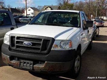 2005 Ford F-150 XL 2dr Standard Cab XL   - Photo 2 - Davenport, IA 52802