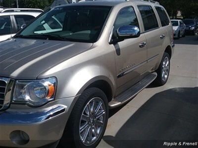 2008 Chrysler Aspen Limited   - Photo 3 - Davenport, IA 52802