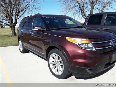 2012 Ford Explorer Limited   - Photo 15 - Davenport, IA 52802