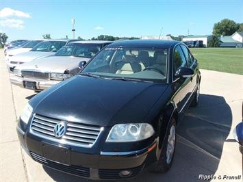 2005 Volkswagen Passat GLS 1.8T   - Photo 1 - Davenport, IA 52802