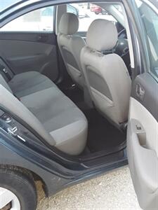 2009 Hyundai Sonata GLS V6 - Photo 11 - Davenport, IA 52802