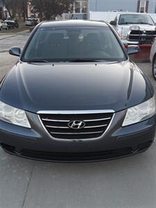 2009 Hyundai Sonata GLS V6 - Photo 1 - Davenport, IA 52802