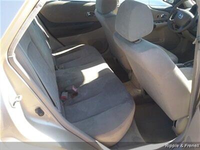 2001 Mazda Protege LX   - Photo 11 - Davenport, IA 52802