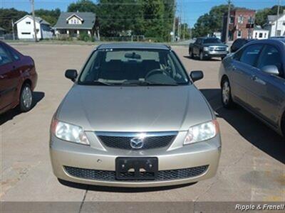 2001 Mazda Protege LX   - Photo 1 - Davenport, IA 52802